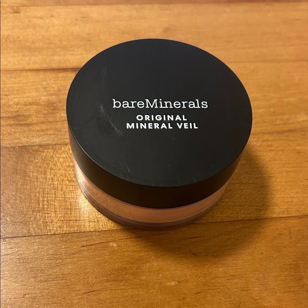 bareMinerals SEALED Mineral Veil Tinted Tan Deep